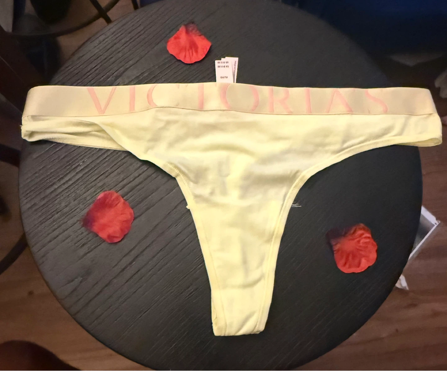 Victoria's Secret Thong Panty Yellow XL/G