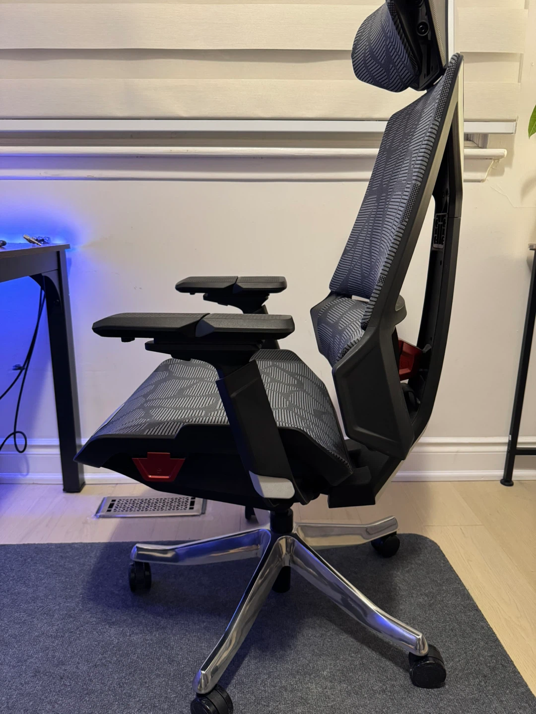 Desky Vanguard Gaming Chair - photo 5