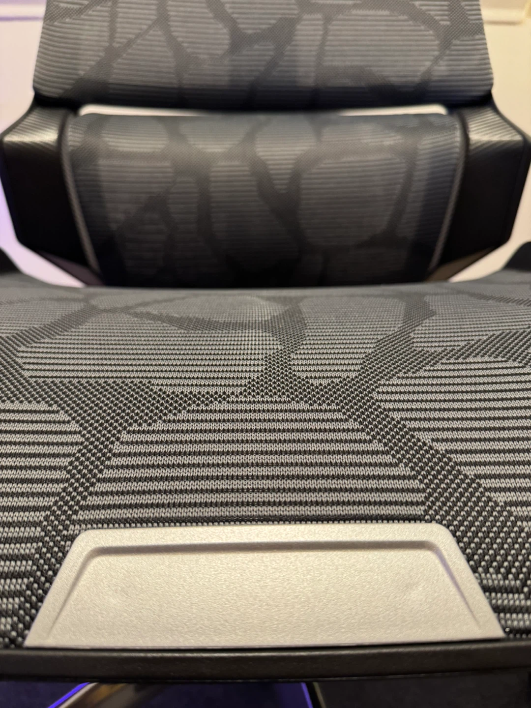 Desky Vanguard Gaming Chair - photo 3