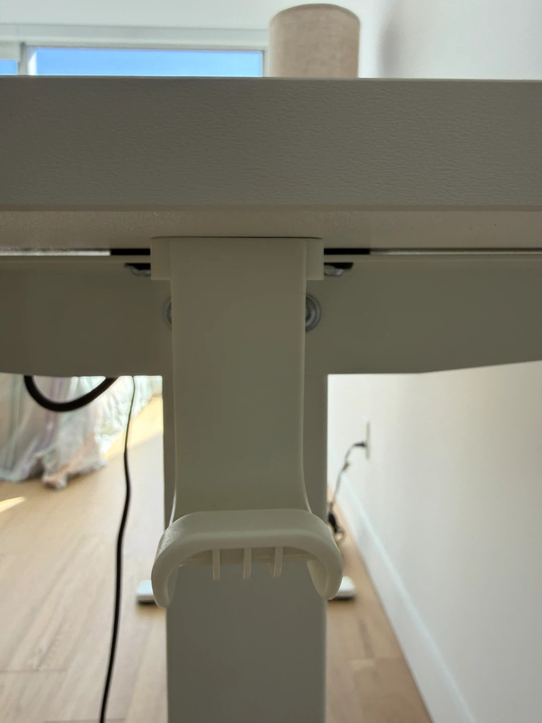 IKEA White Standing Desk - photo 4