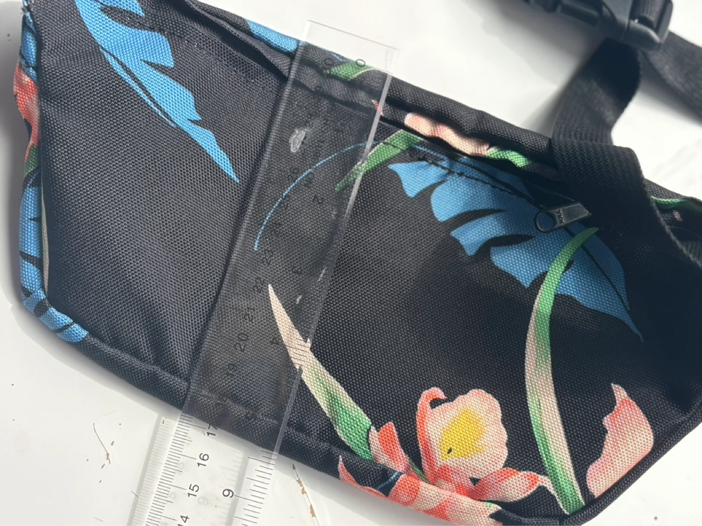 Levi’s Floral Belt Bag Waist Bag Crossbody Streetwear - photo 4