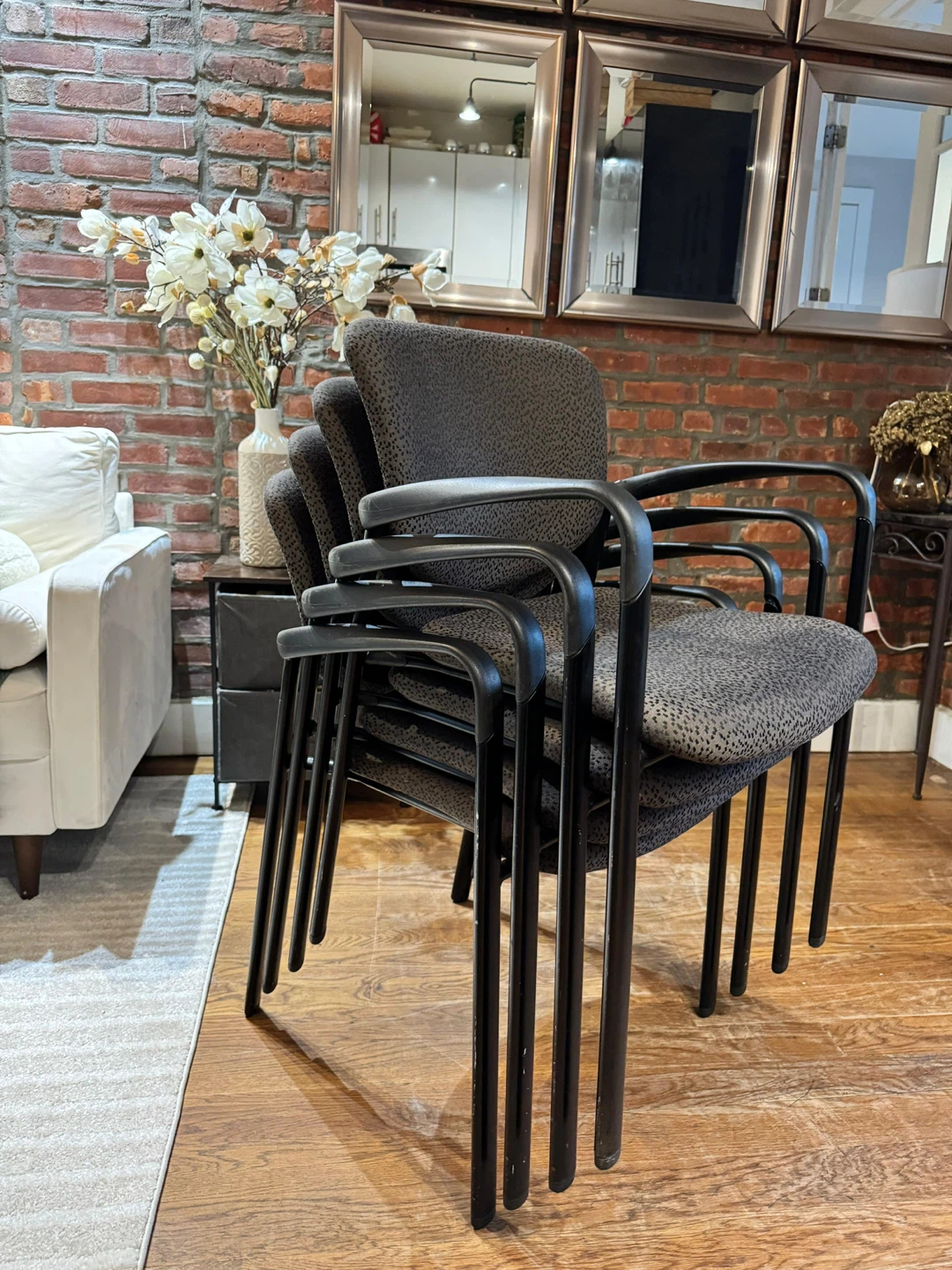 Set of 4 Stackable Arm Chairs