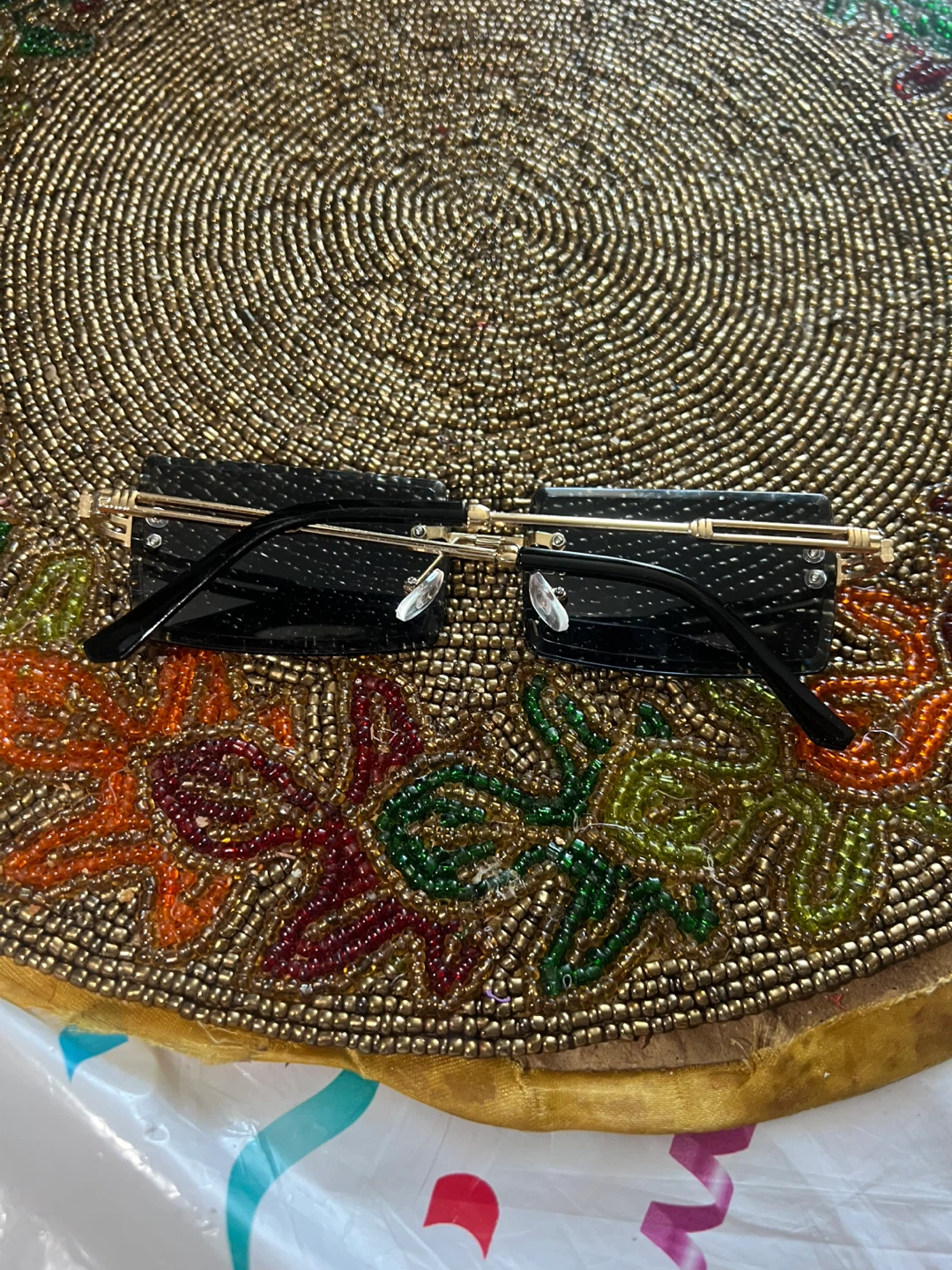 Black Rimless Sunglasses - photo 2