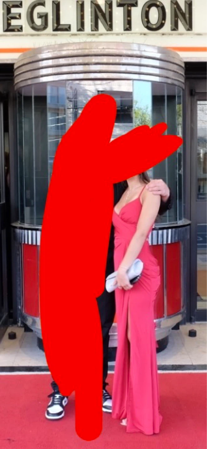 Red high slit prom dress - photo 2