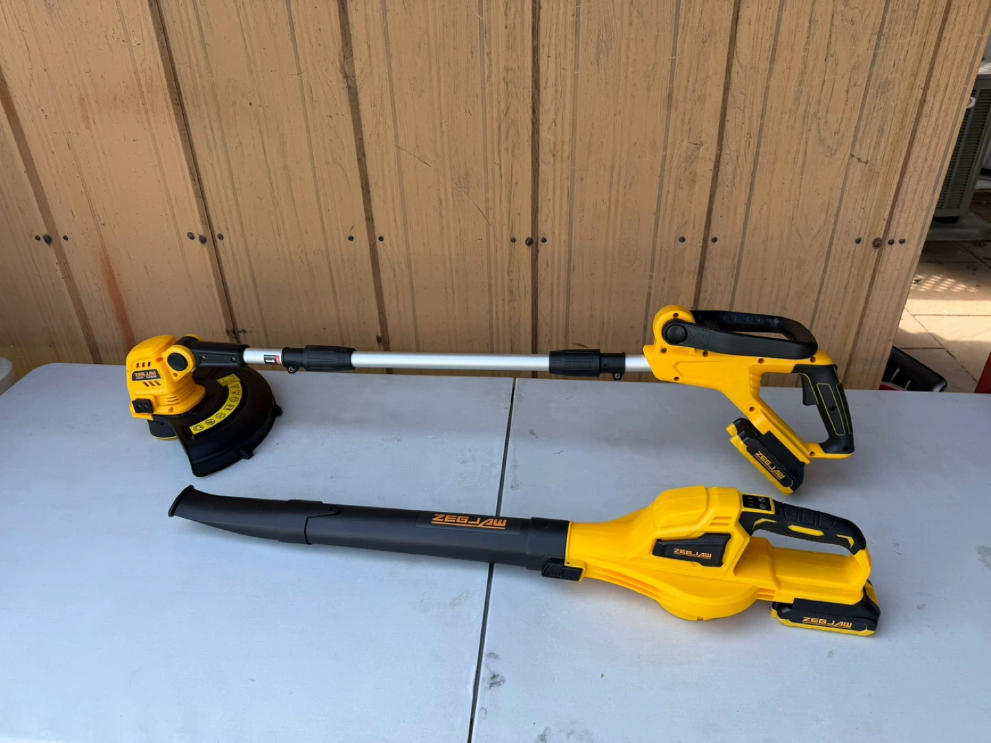 2-in-1 String Trimmer & Leaf Blower Combo