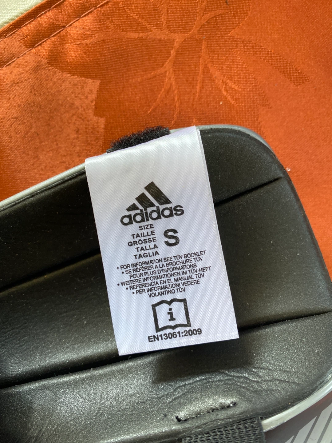 Adidas Shin Guards Size S PreSchooler ❤️ - photo 2