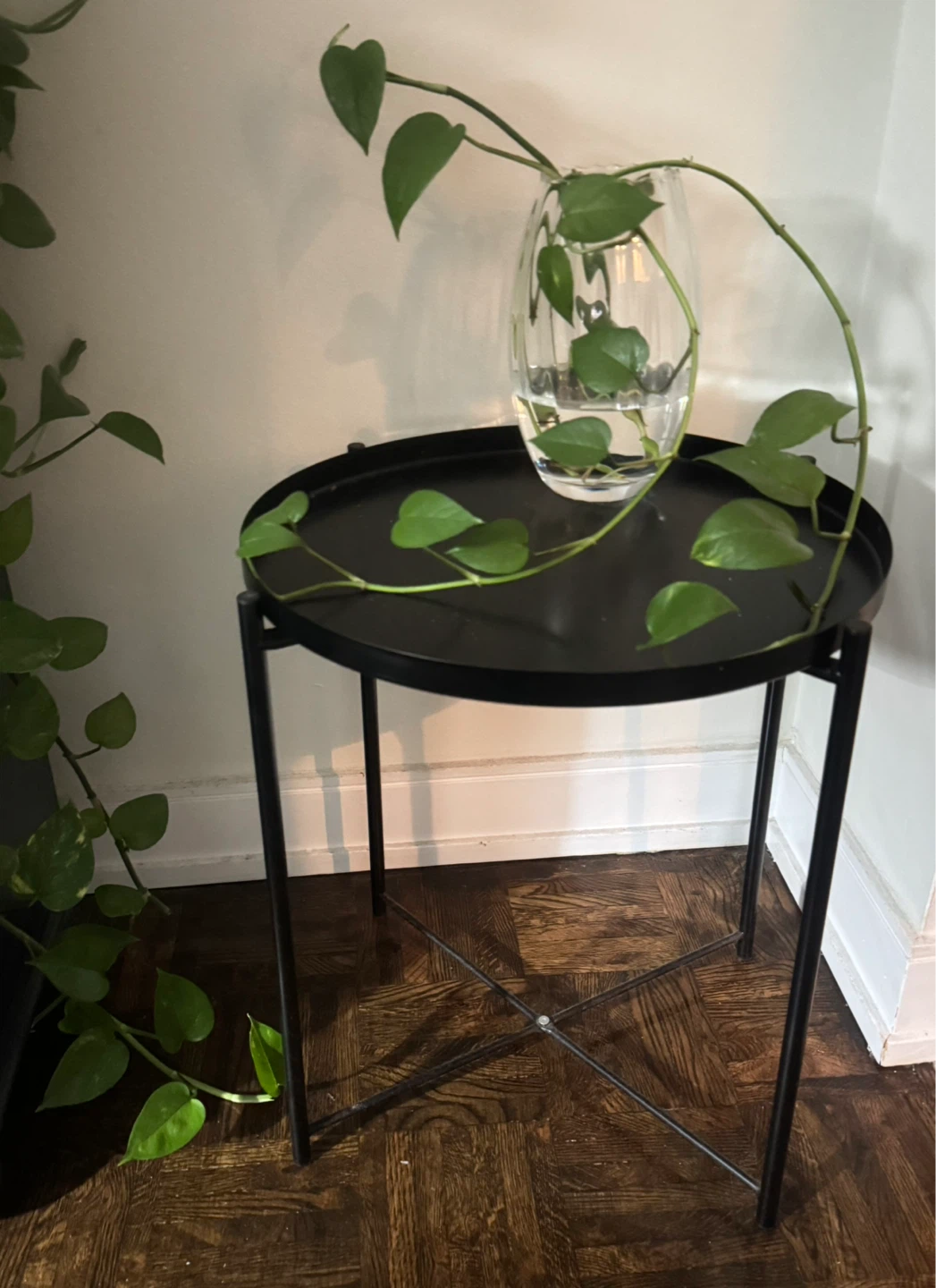 Modern Black Side Table – Minimal / Aesthetic (IKEA)