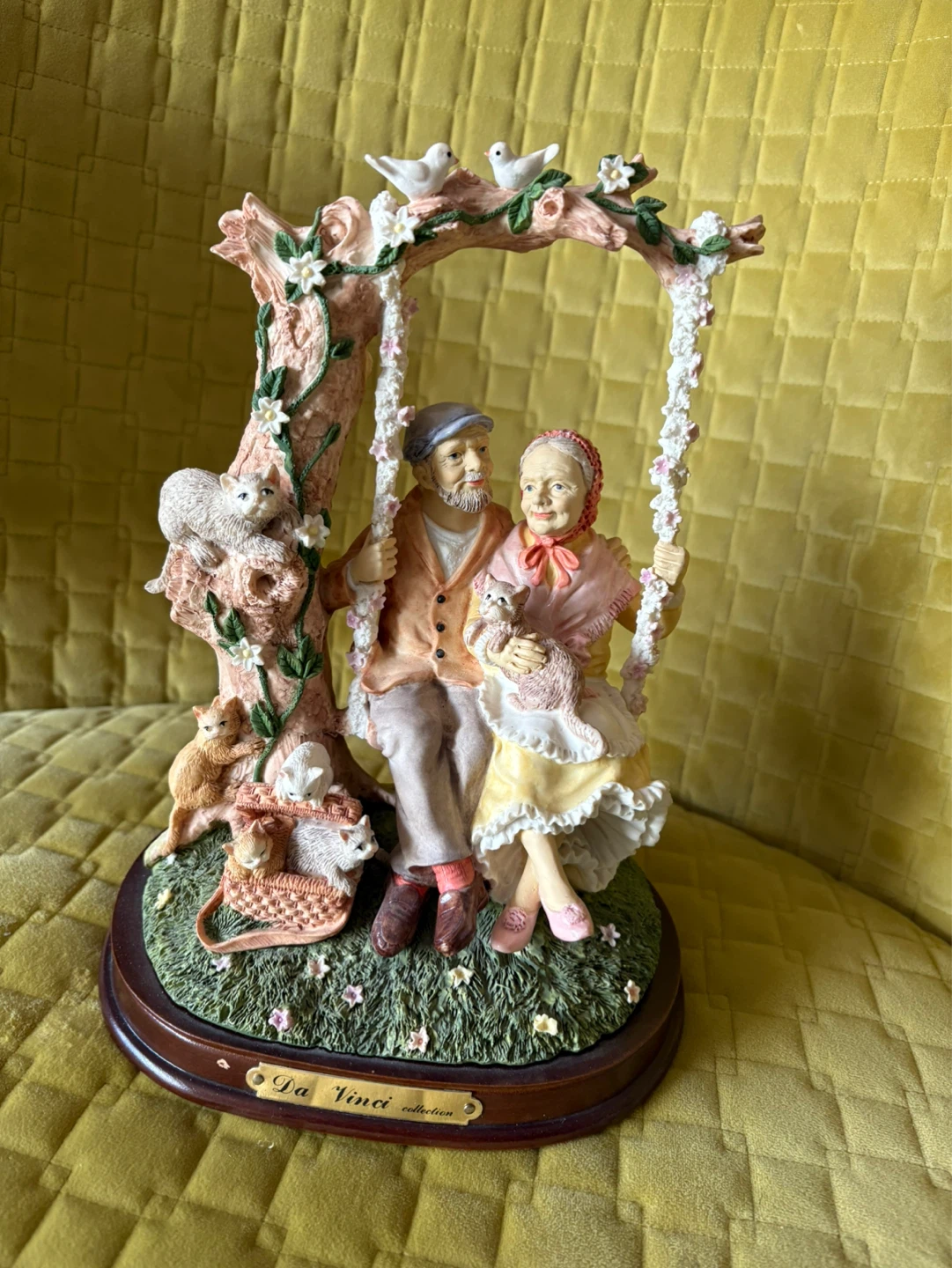 Da Vinci Collection "Grandparents Swing" Figurine