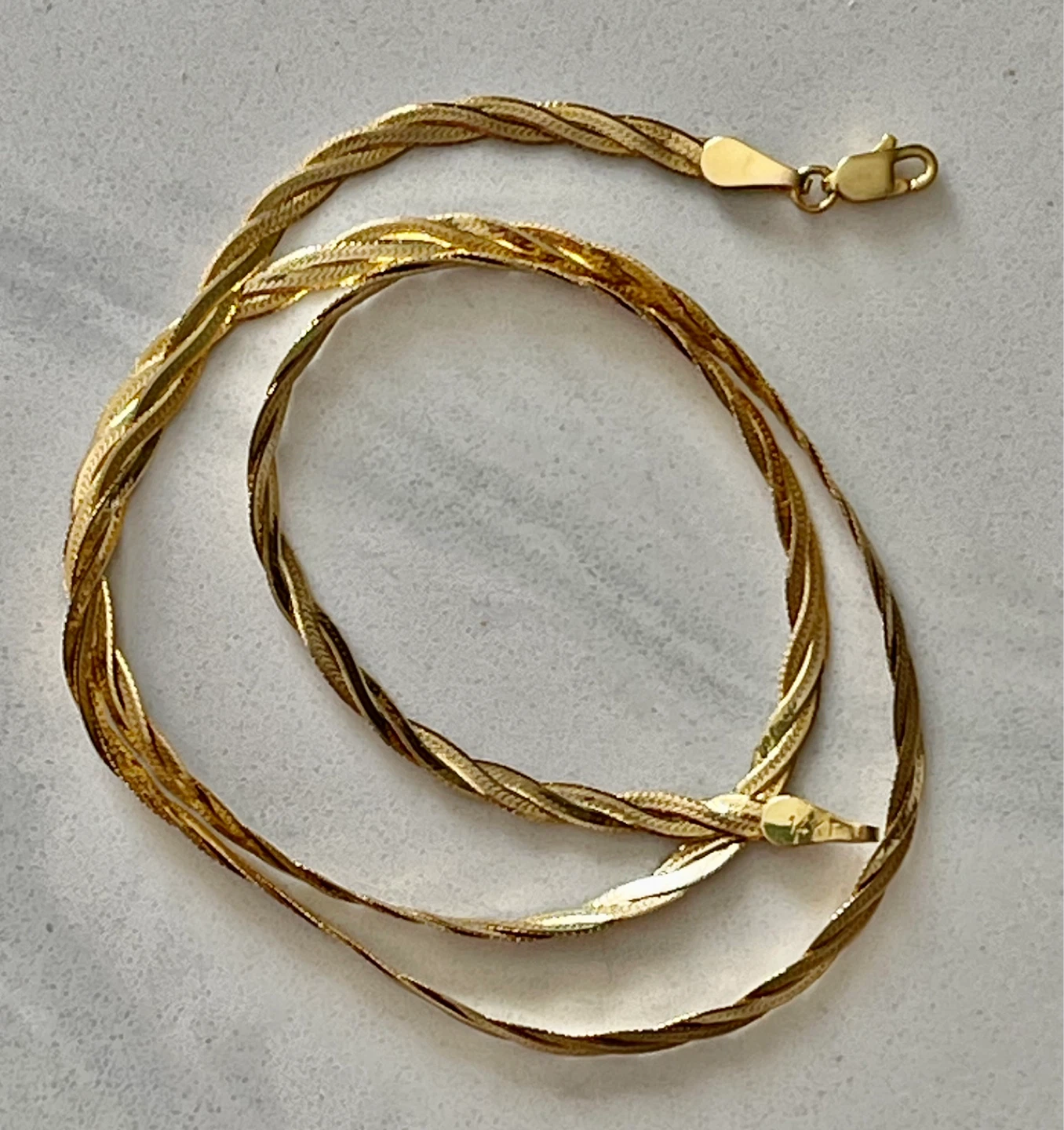 14k yellow Gold Herringbone Chain Necklace
