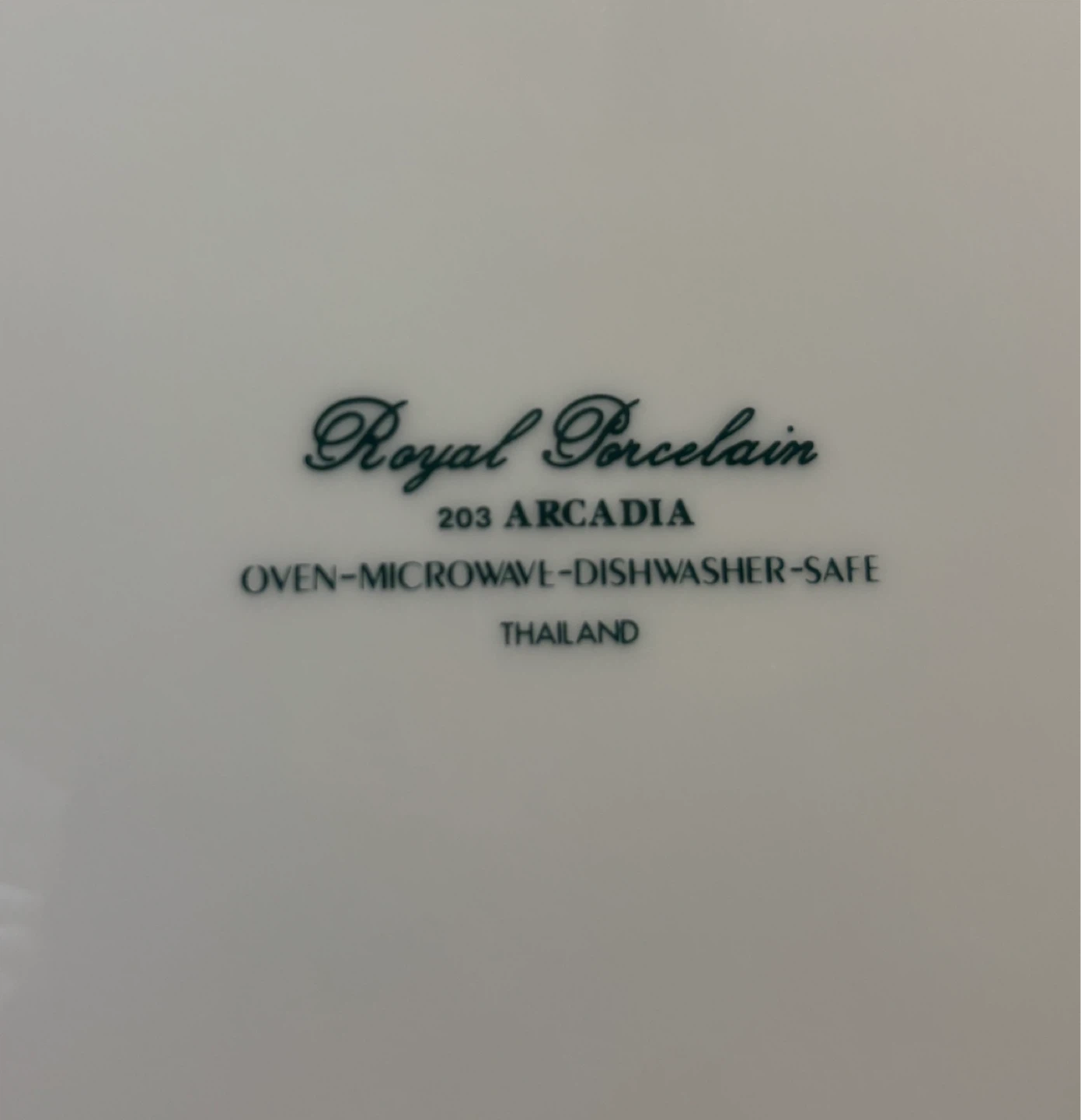 Top quality Royal Porcelain Arcadia Dinnerware Set (18 items) - photo 2