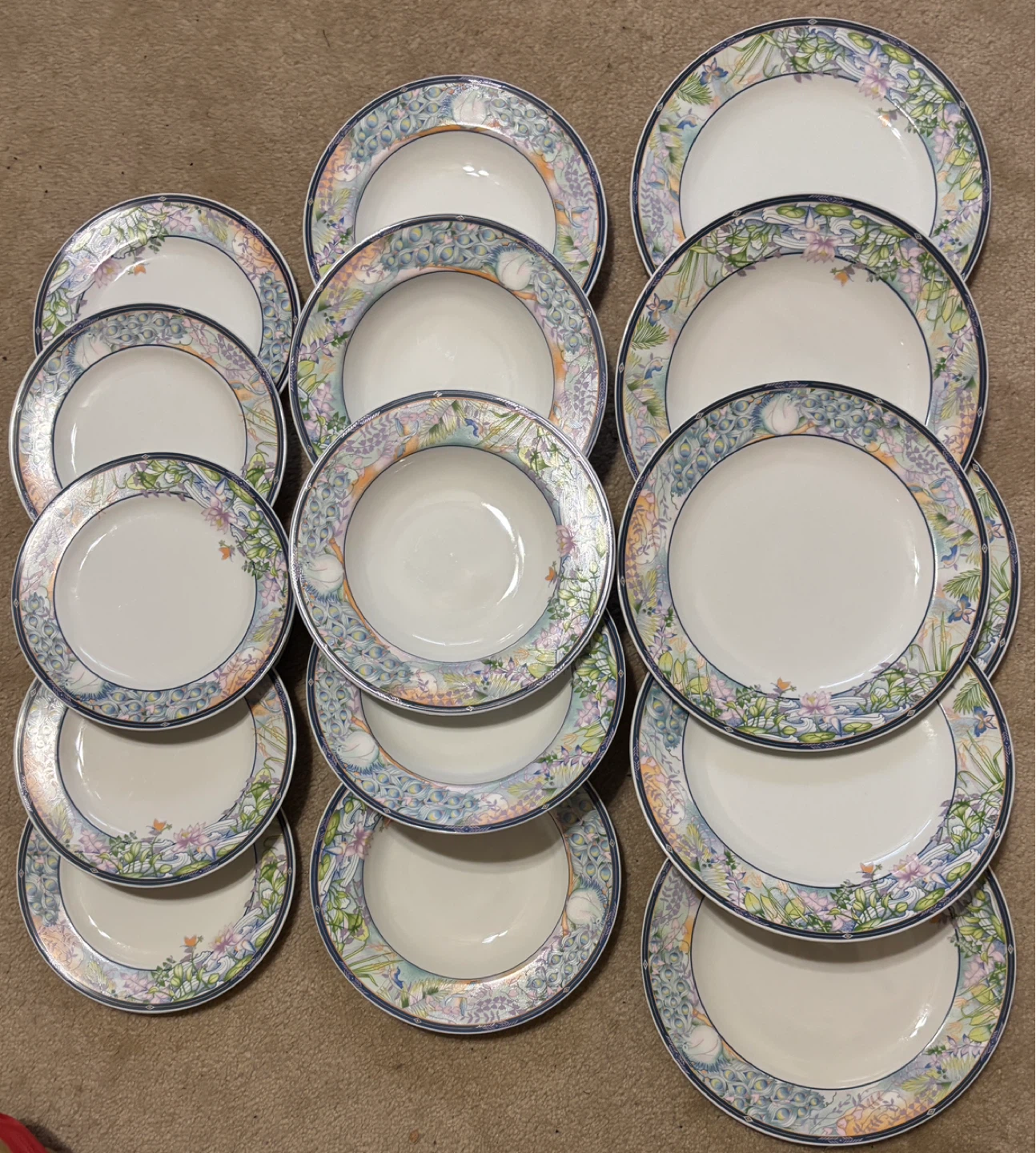 Top quality Royal Porcelain Arcadia Dinnerware Set (18 items)