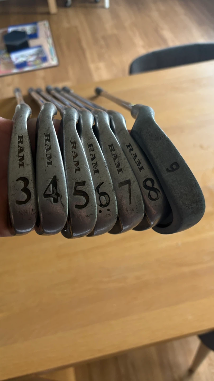 Left Handed golf clubs - photo 2