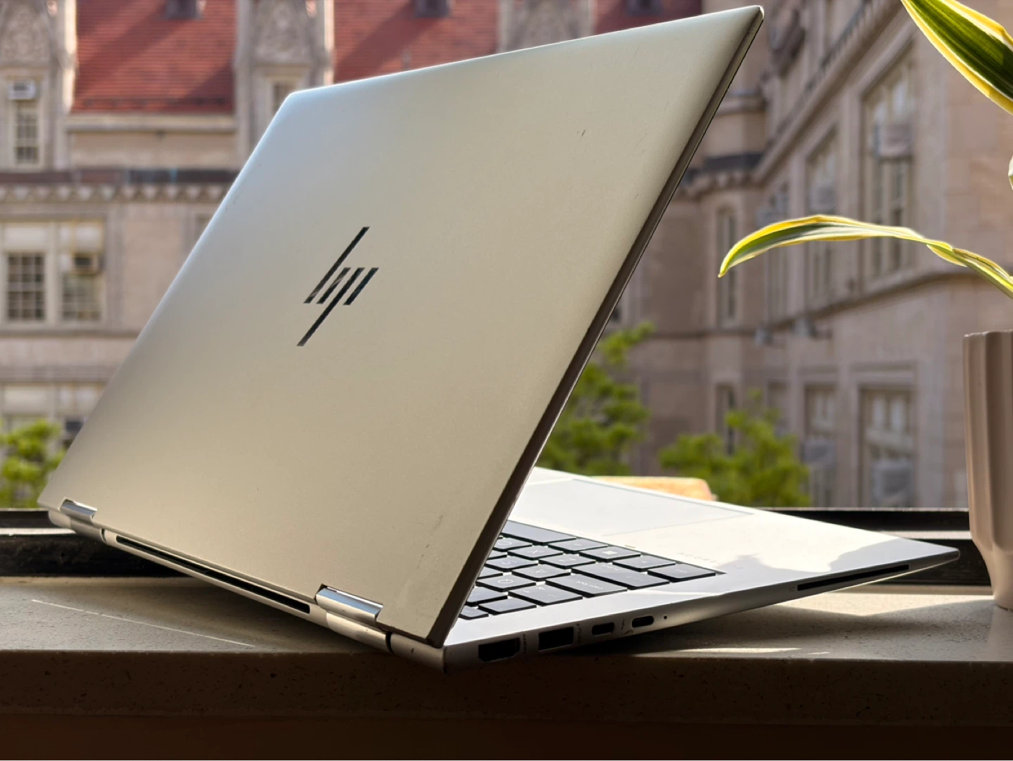 HP EliteBook x360 1040 G9 Laptop — i7-12th Gen / 16GB / 500GB - photo 4