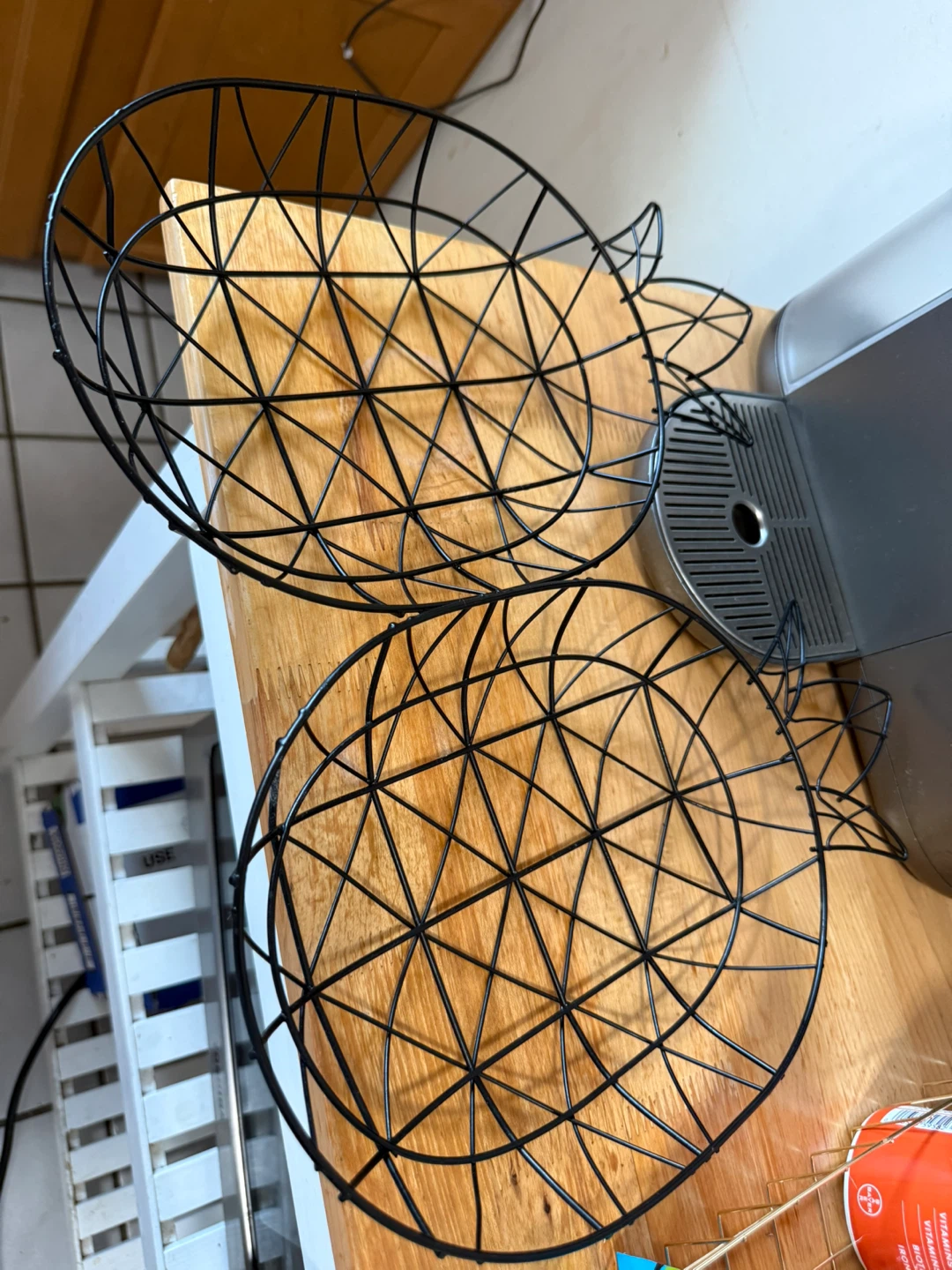 Black Wire Pineapple Fruit Baskets