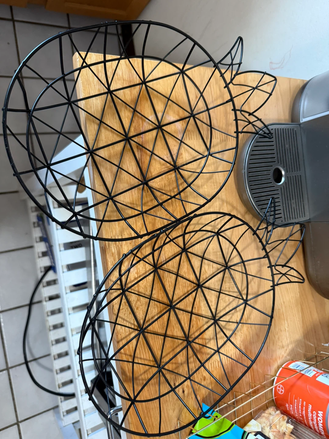 Black Wire Pineapple Fruit Baskets - photo 2