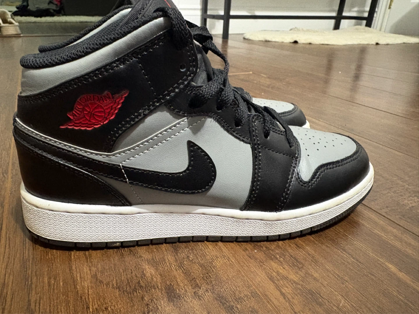 Air Jordan 1 Mid "Shadow" Sneakers