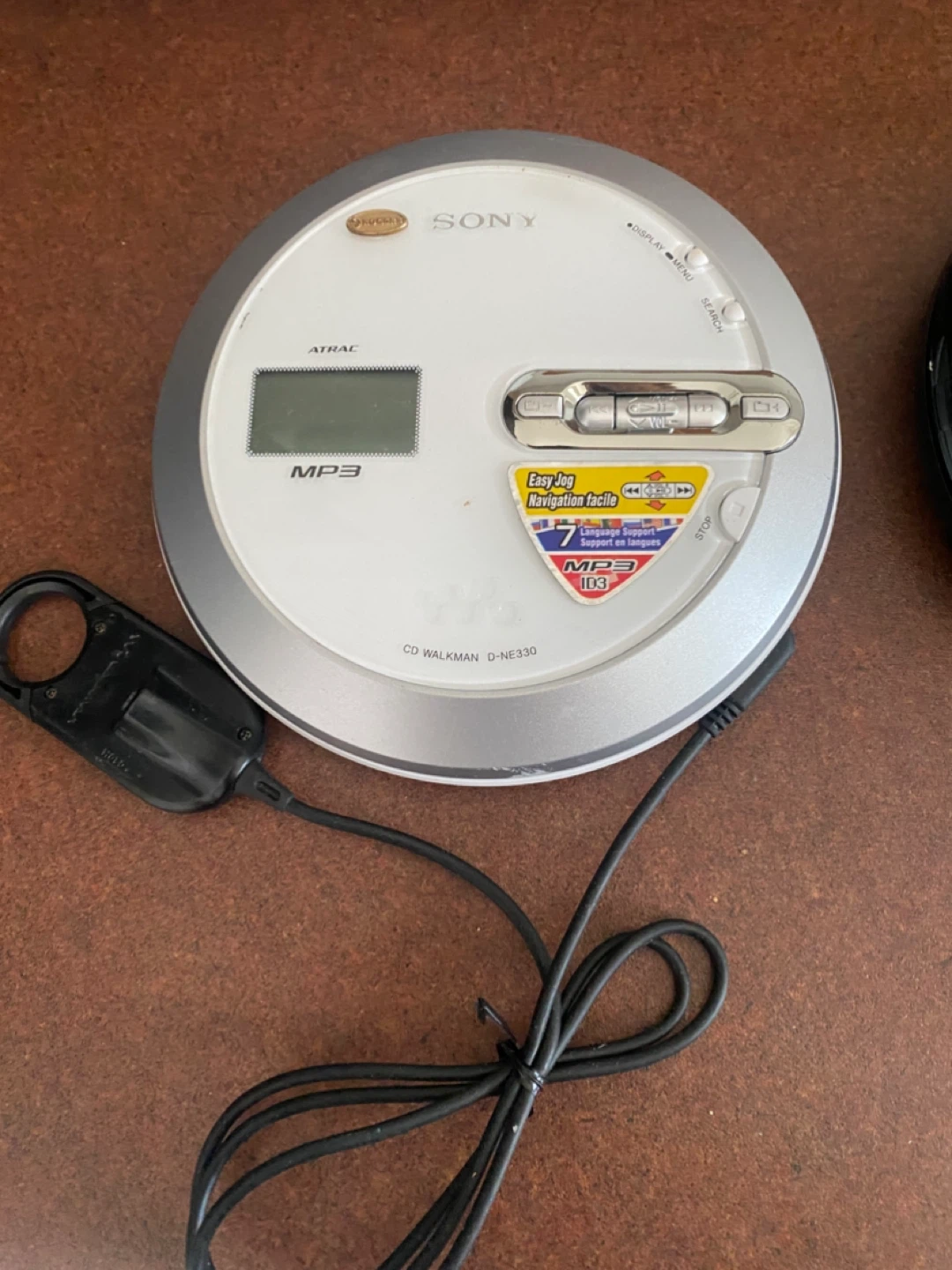 Sony CD Walkman D-CJ100 Portable CD Player - photo 4