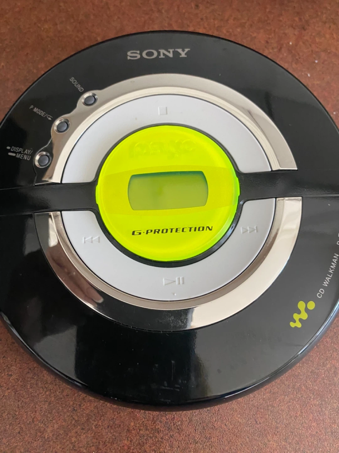 Sony CD Walkman D-CJ100 Portable CD Player - photo 3