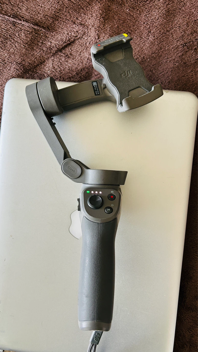 DJI Osmo Mobile 3 Gimbal - photo 3