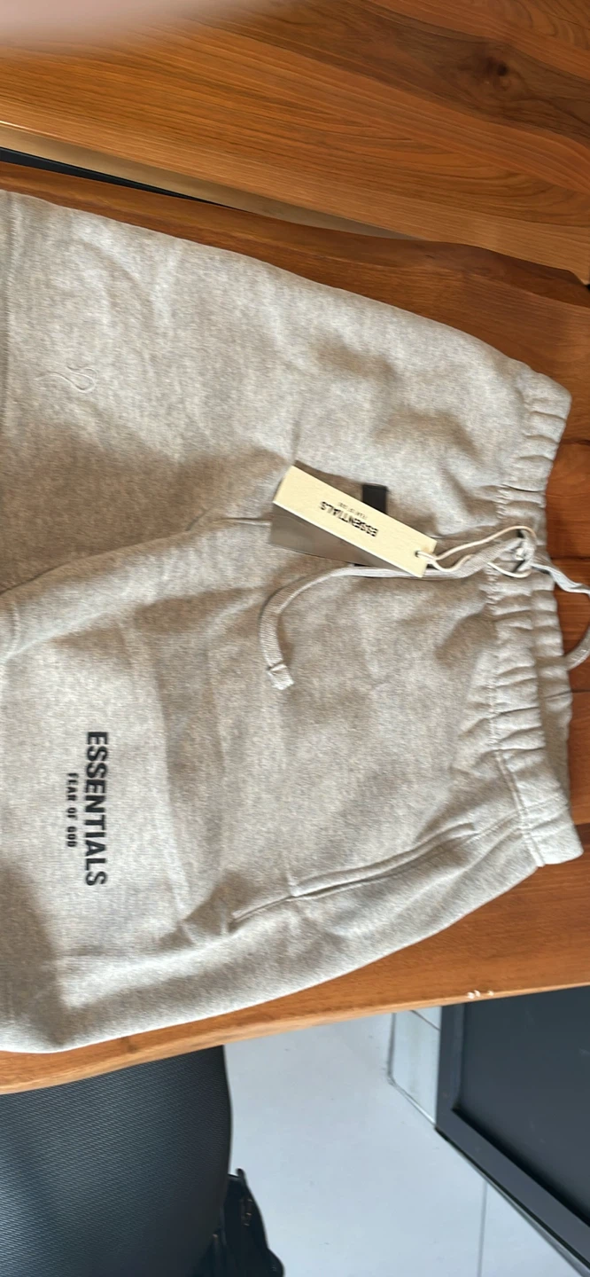 Fear of God Essentials Sweatpants - Light Grey