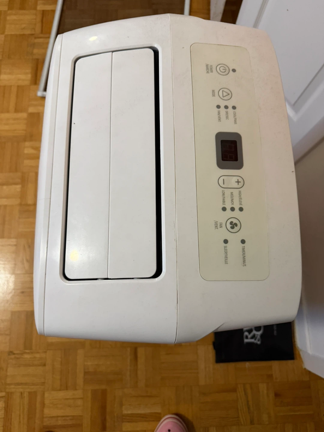 Hisense Portable Air Conditioner - photo 2