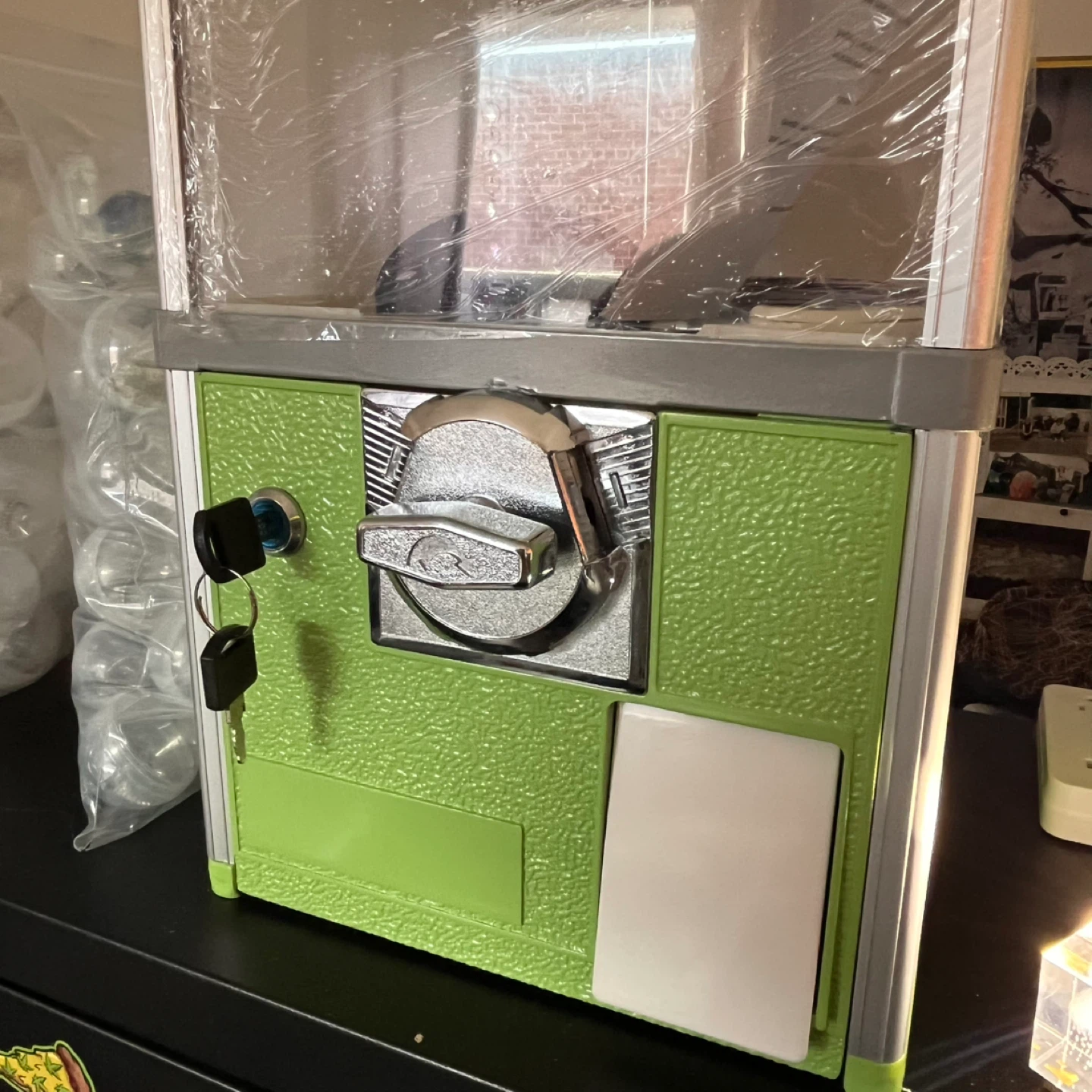Ring Dispenser Vending Machine for Nail Salon - photo 3