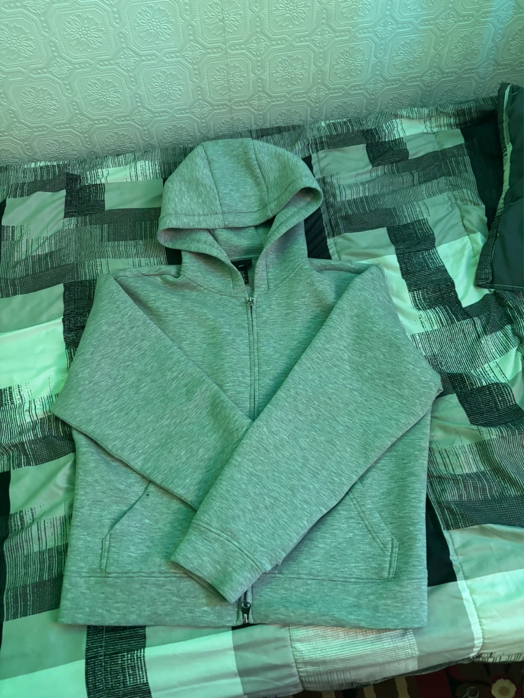Men's Gray Zip-Up Hoodie
