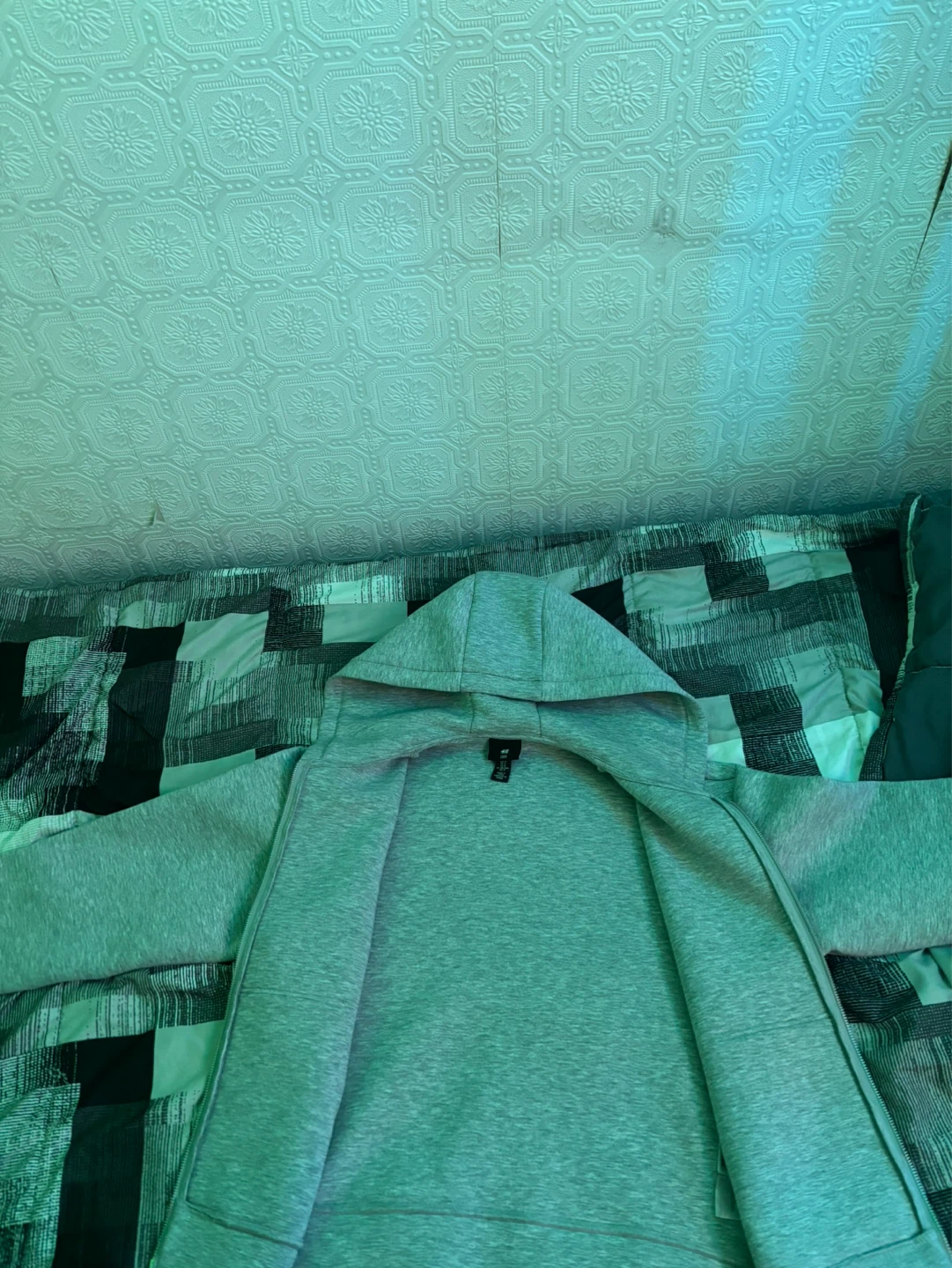 Men's Gray Zip-Up Hoodie - photo 2