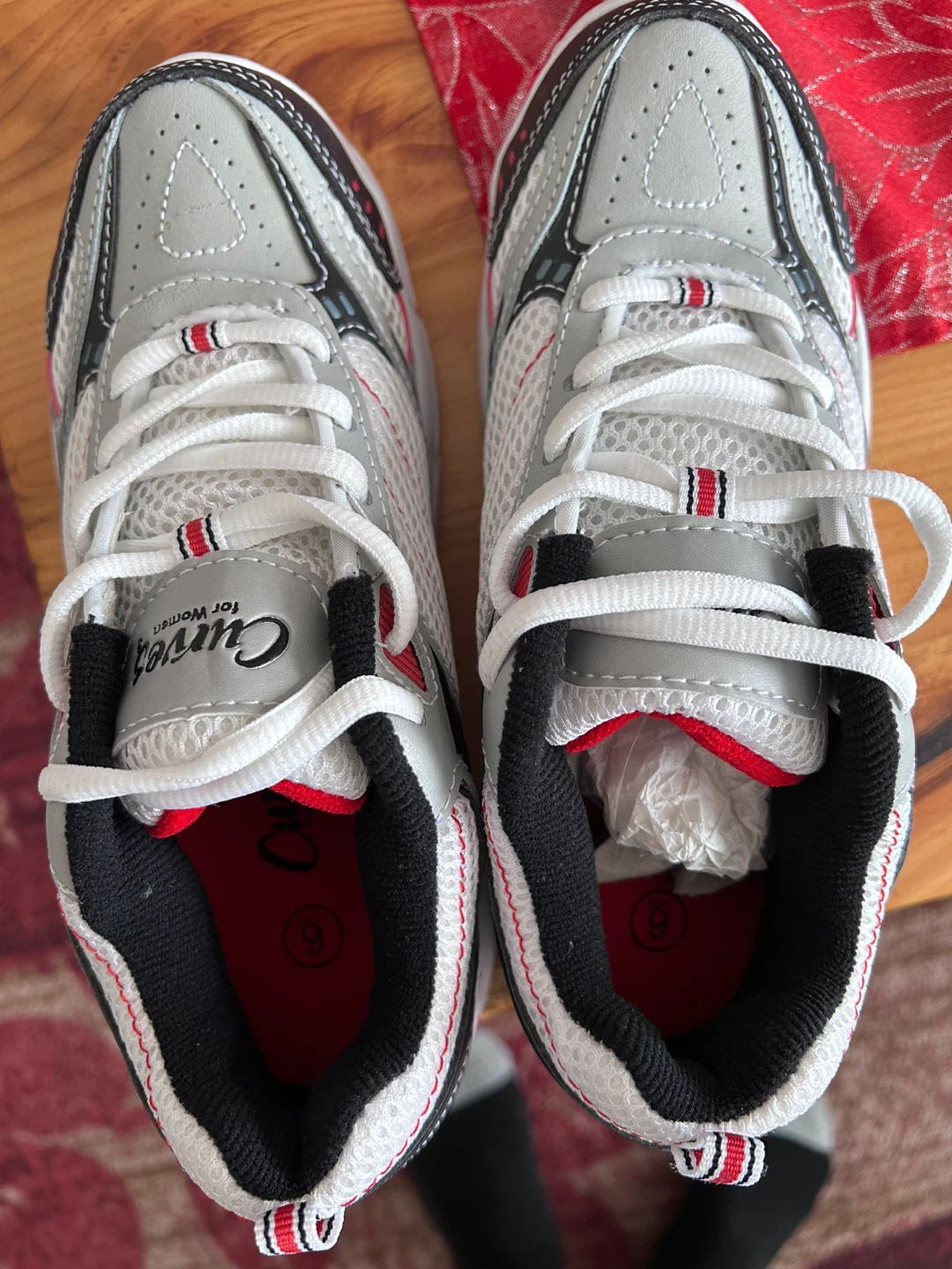 Curve for Women Athletic Shoes Size 6 - photo 3