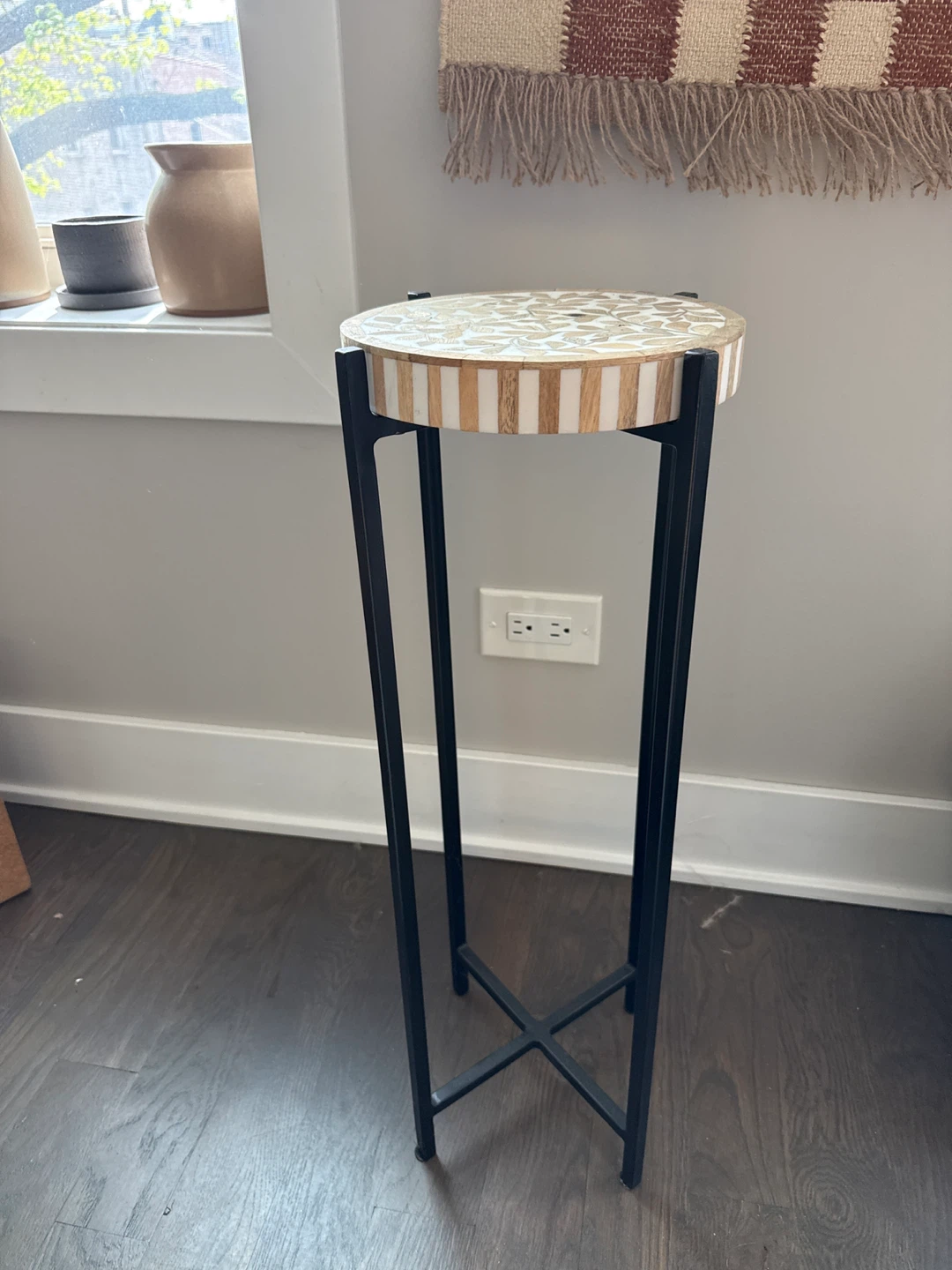 Round Inlay Side Table/plant stand - photo 3