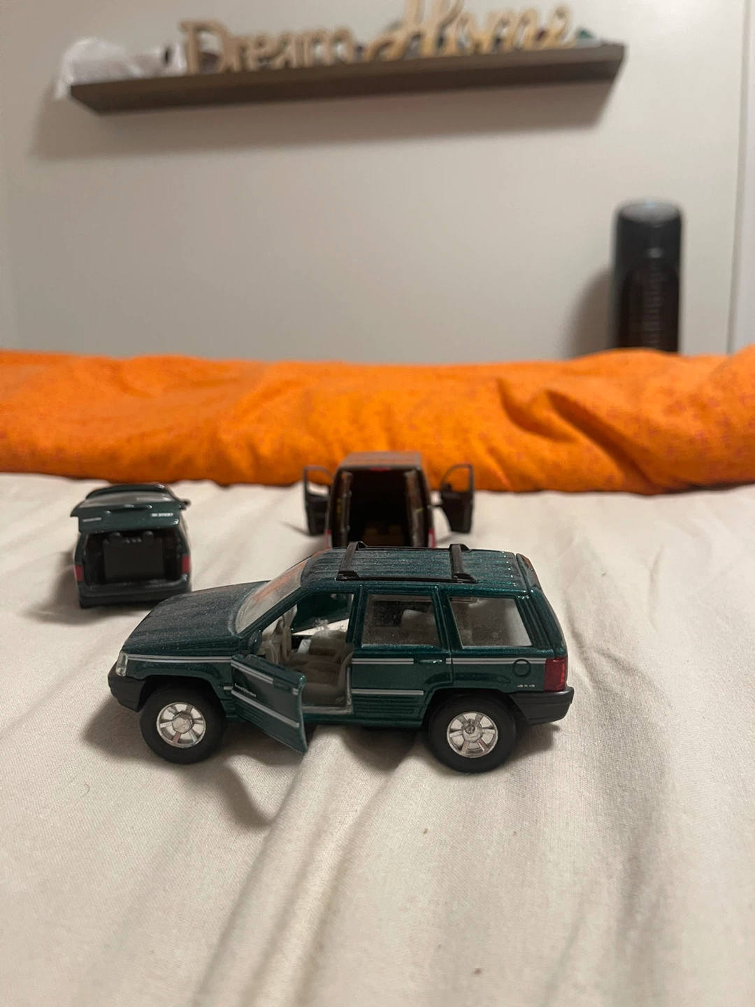 Set of 3 Die-Cast Toy Cars