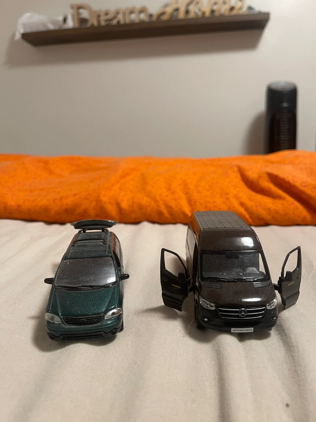 Set of 3 Die-Cast Toy Cars - photo 2