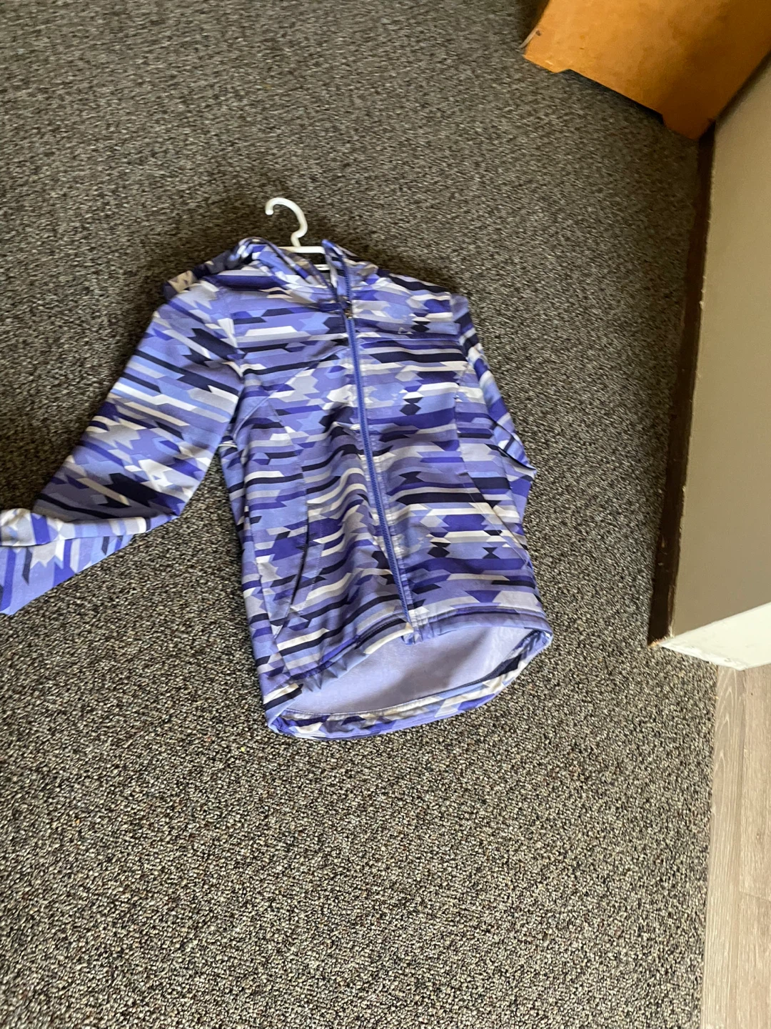 Paradox Purple Camo Zip-Up Hoodie L/G (10/12)