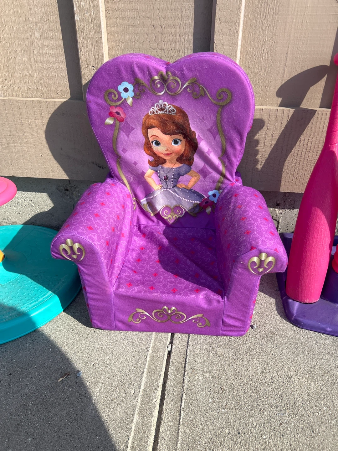 Sofia the First Kids Upholstered Chair