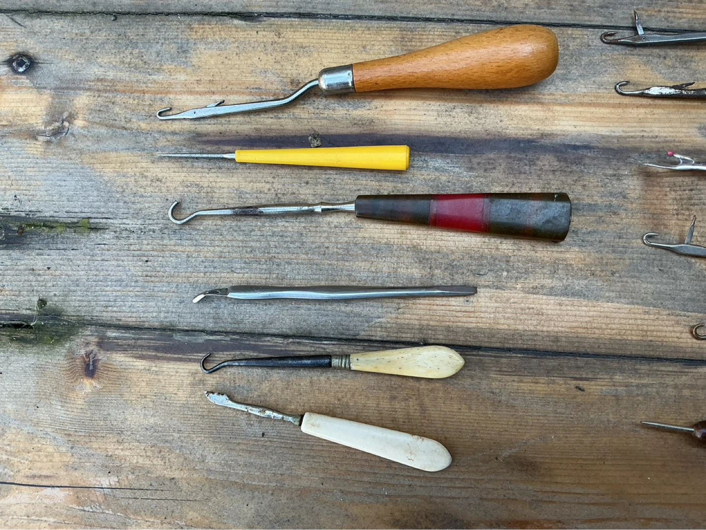 12 Vintage Button Hooks & Turners & MORE ! - photo 2