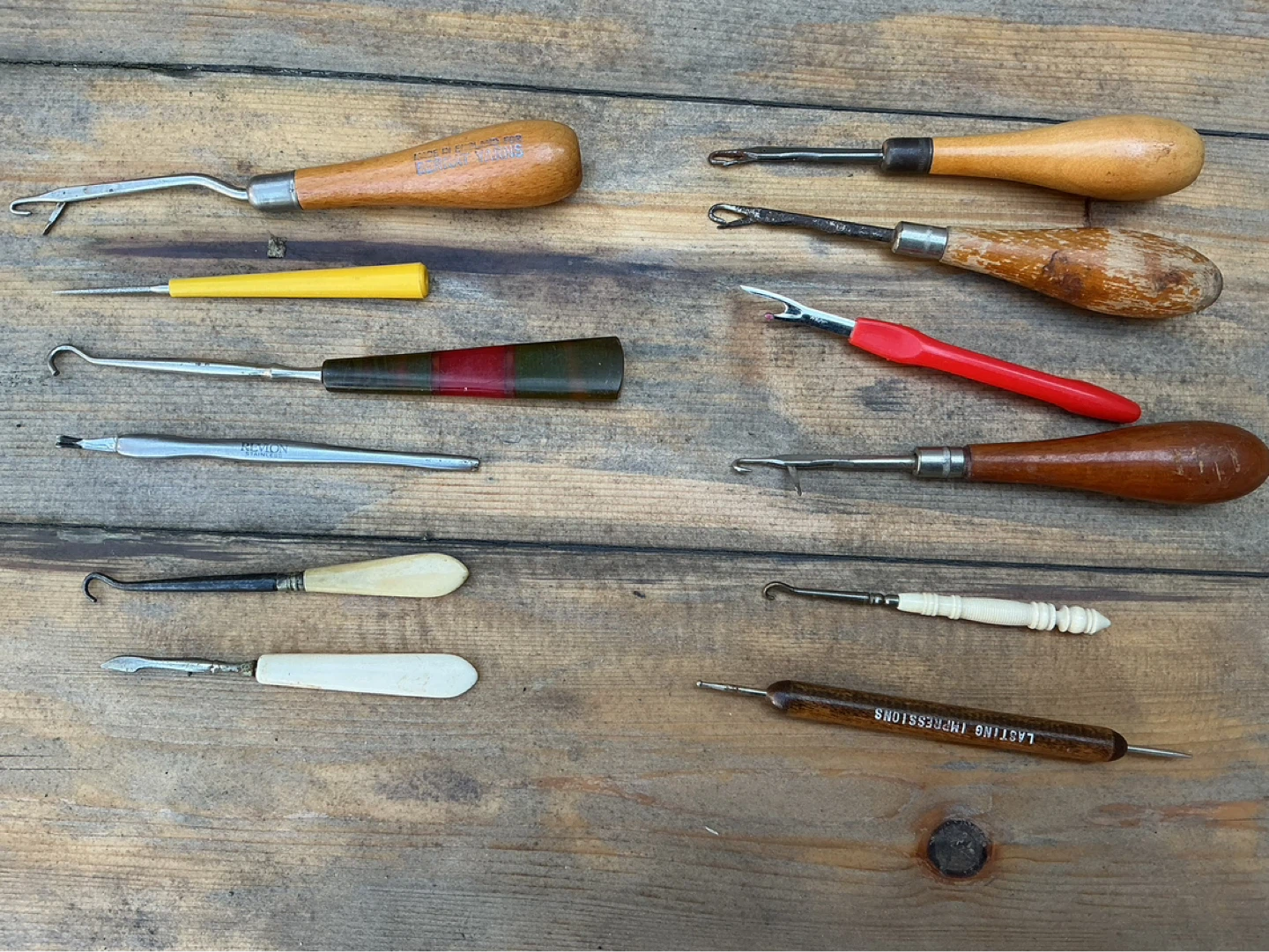 12 Vintage Button Hooks & Turners & MORE ! - photo 5