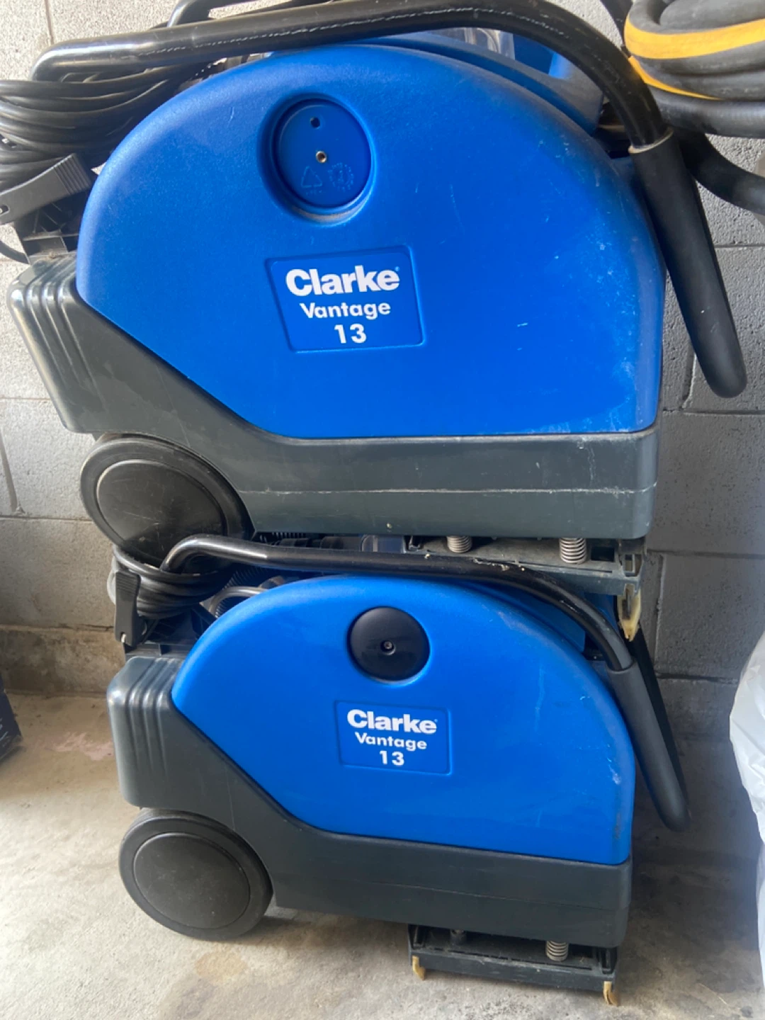 Clarke Vantage 13 Carpet Cleaner
