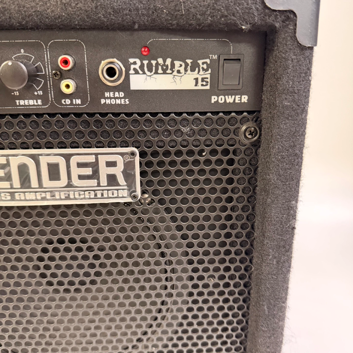Fender Rumble 15 Bass Amplifier 15W Practice Amp - photo 2