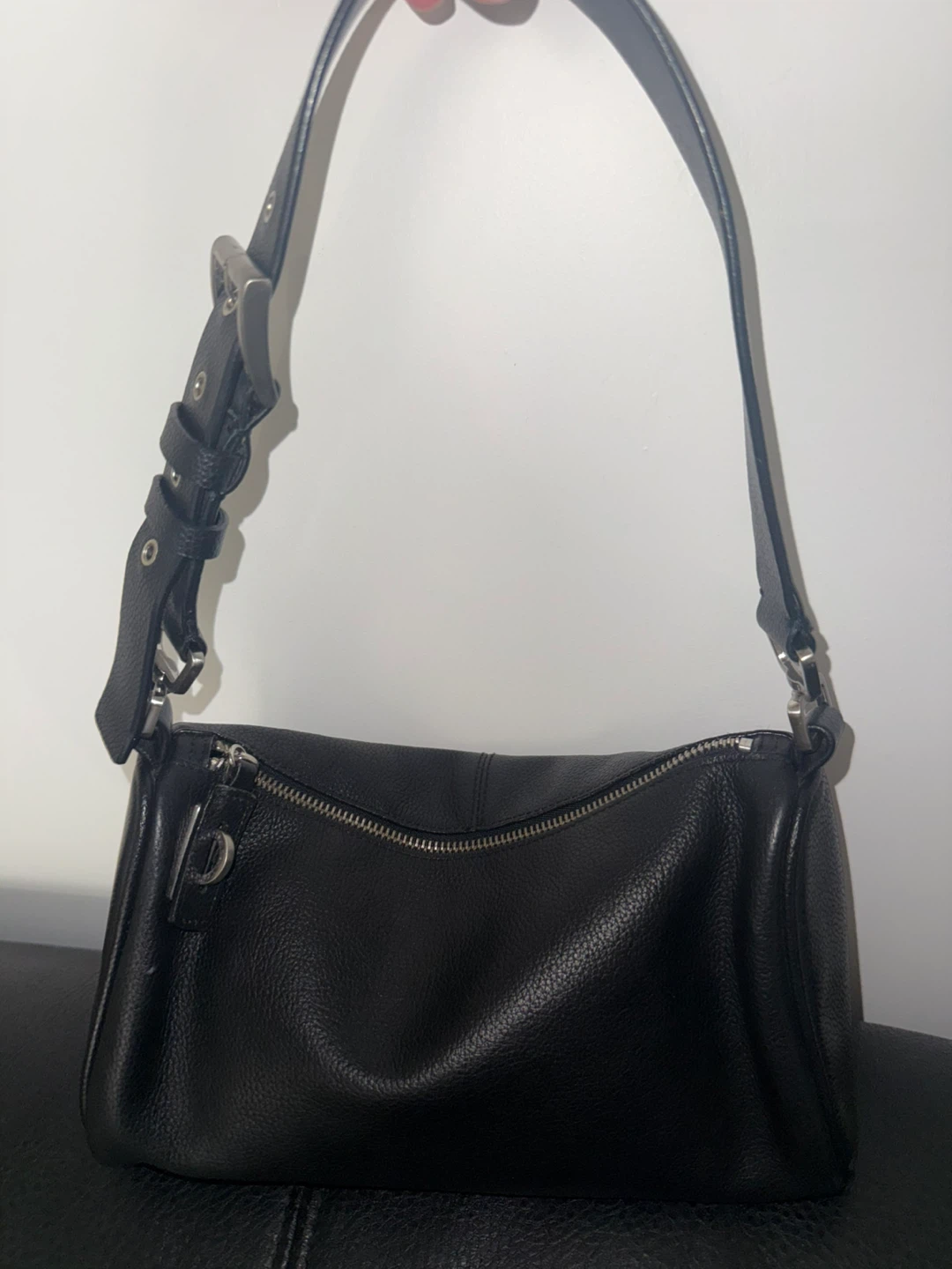 Black shoulder bag