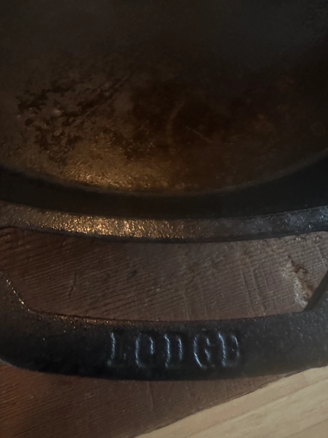 LODGE XL CAST IRON SKILLET 17” DOUBLE HANDLE FRYING PAN - photo 5
