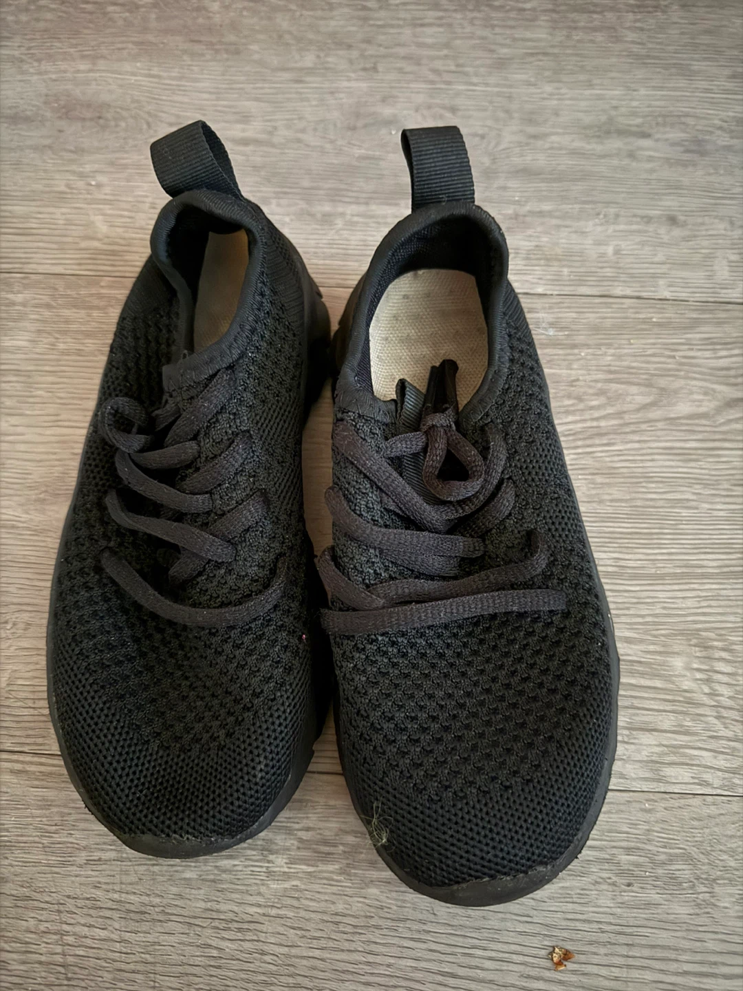 👟Black Knit Mesh Sneakers Kids Size 13👟