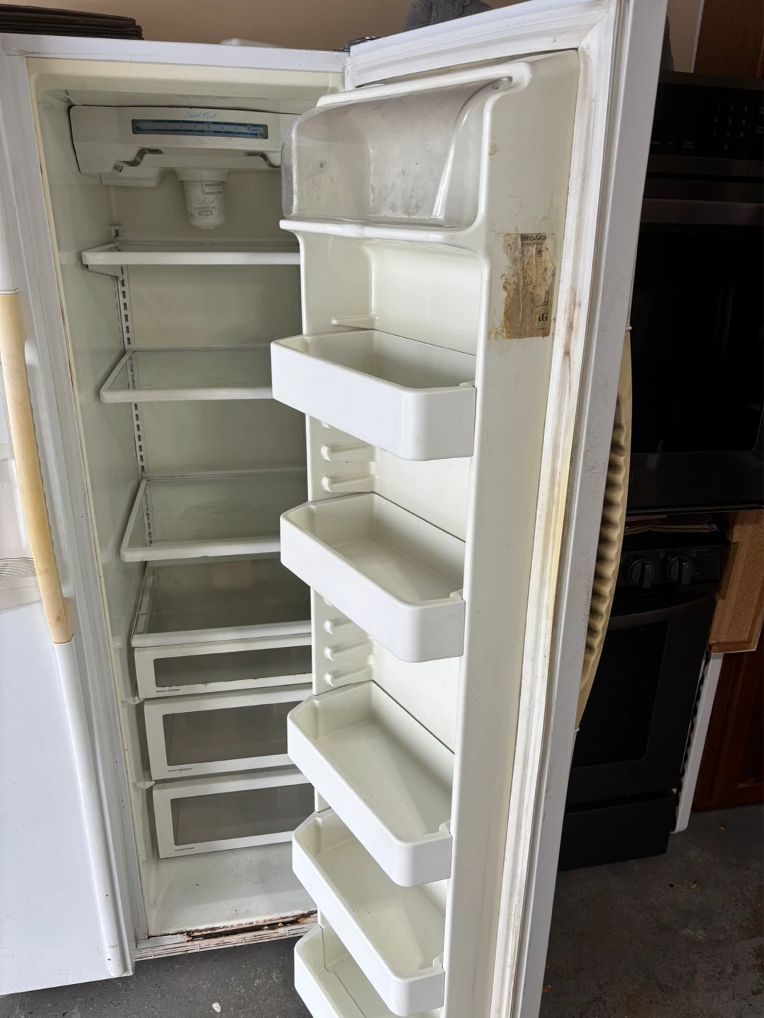 White Side-by-Side Refrigerator with Ice Dispenser - photo 3