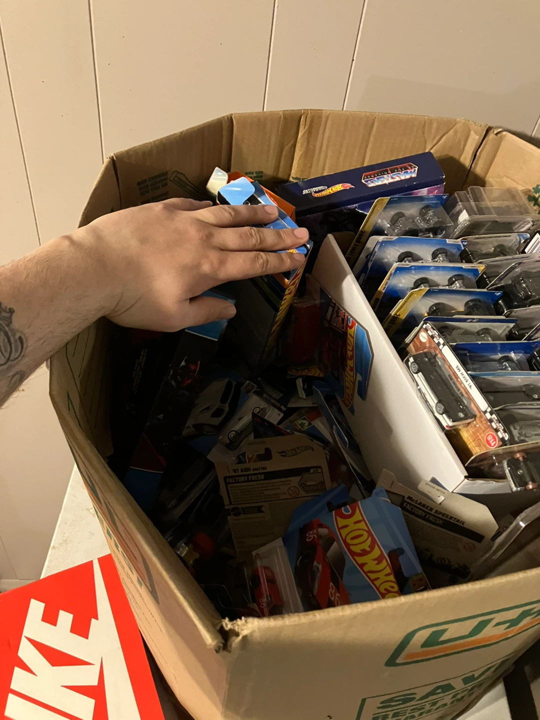 Hot Wheels and matchbox Toy Cars Collection - photo 2