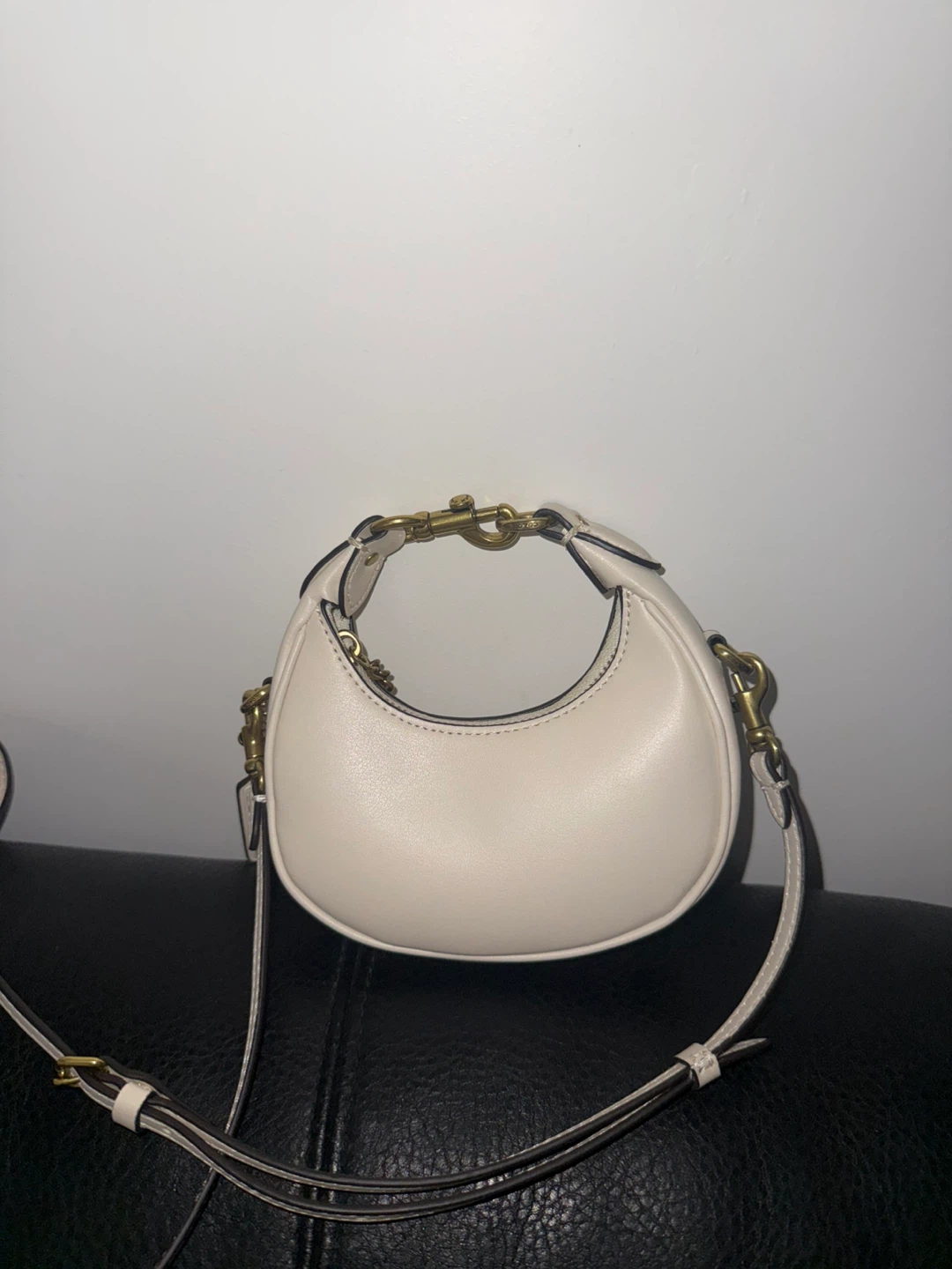 Coach White Leather Mini Bag - photo 5