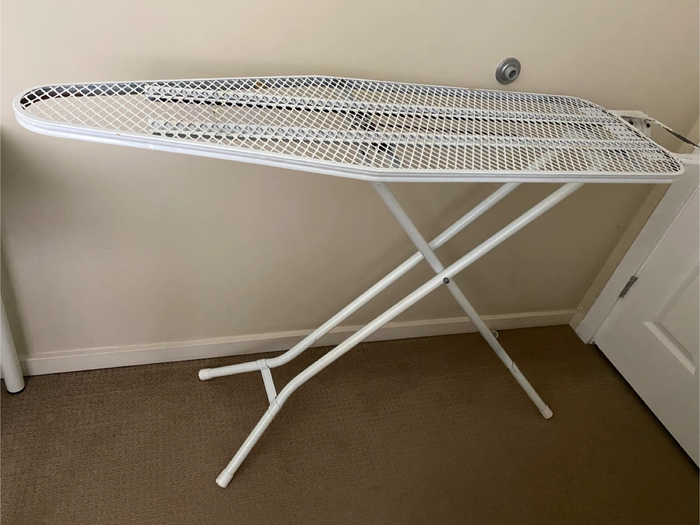 🌱White Folding Ironing Board with Floral Cover - photo 3