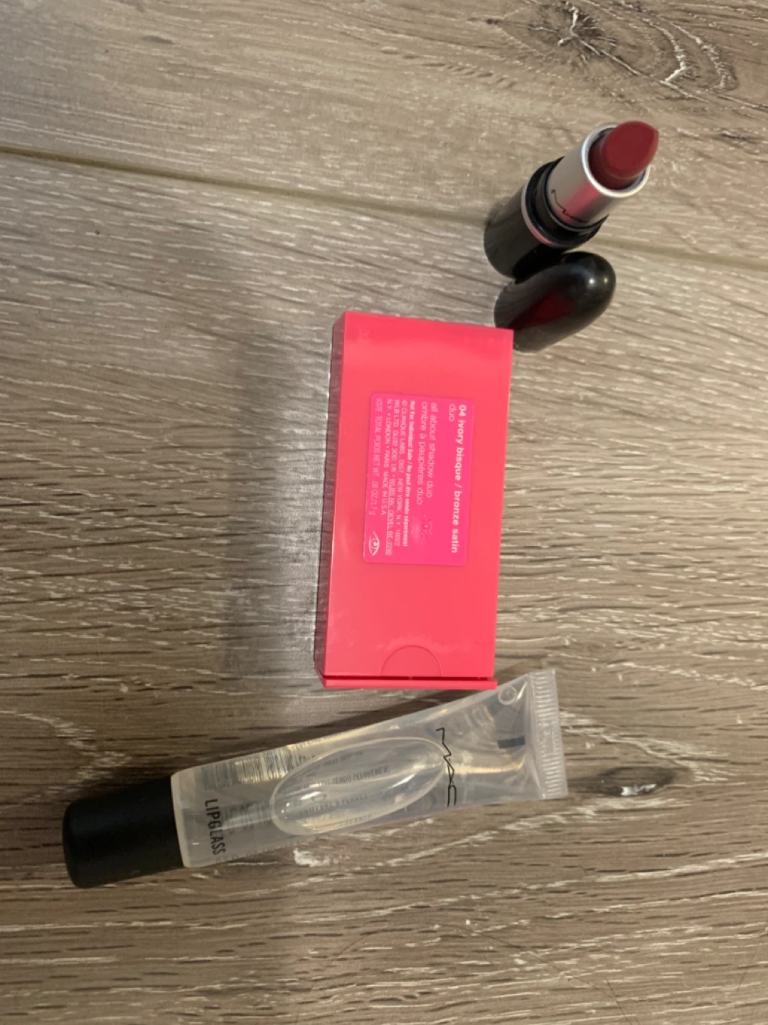 Clinique & MAC Makeup Set - photo 2