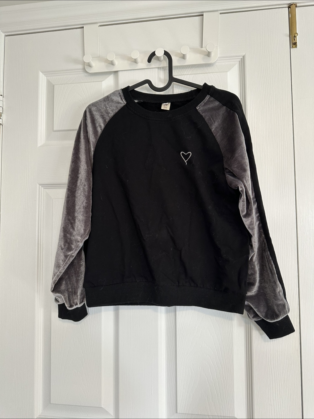 Black Velvet Sleeve Sweatshirt - photo 2