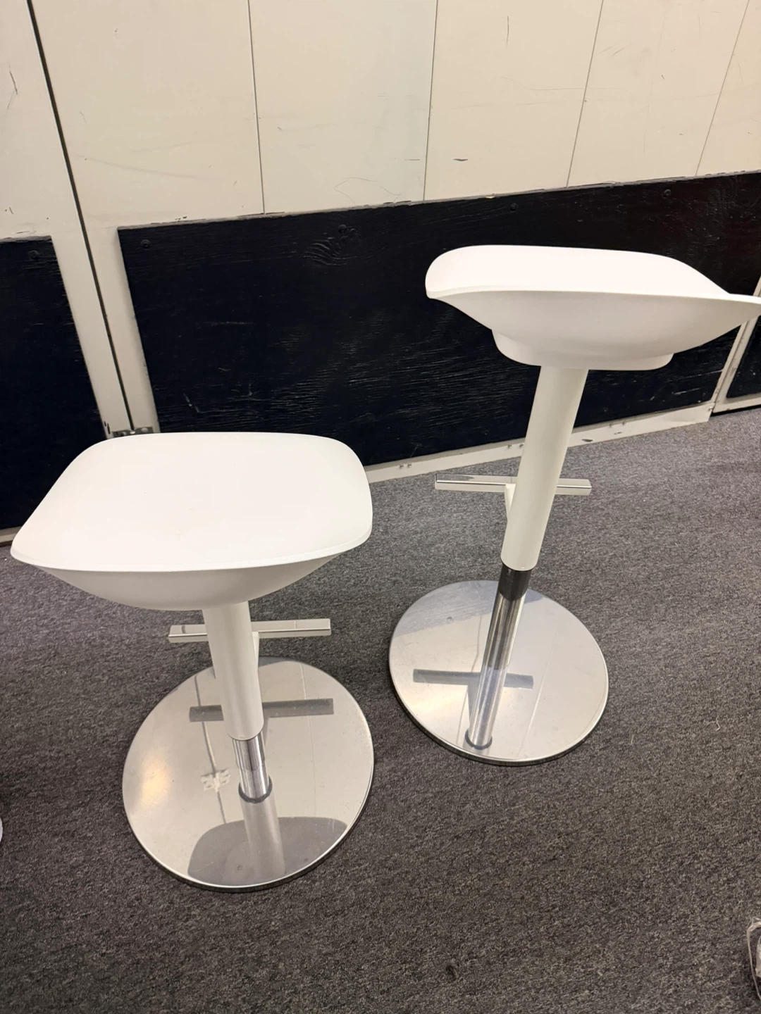 2 Adjustable White Bar Stools - photo 2