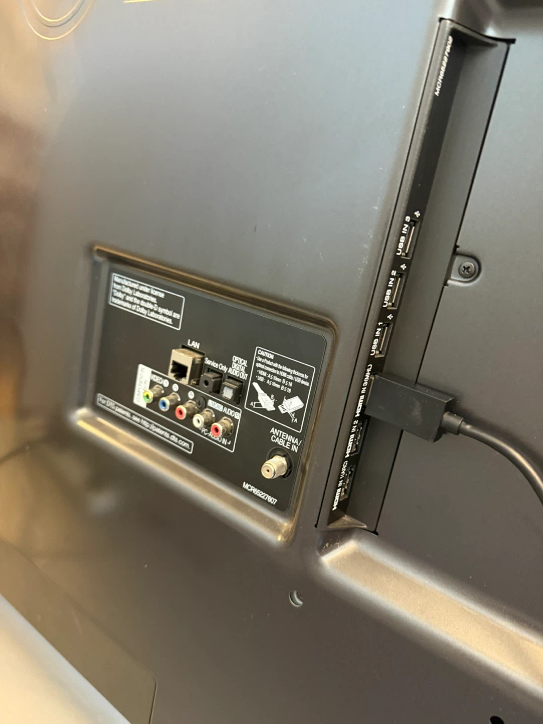 LG 65" Smart LED TV - photo 5