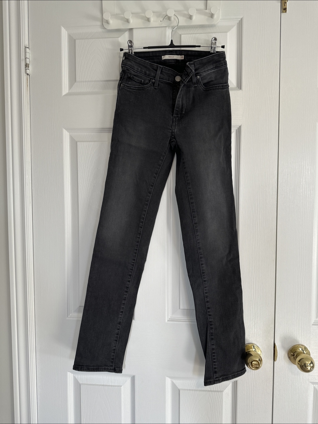 Levi's Women's 712 slim Jeans - Dark Grey